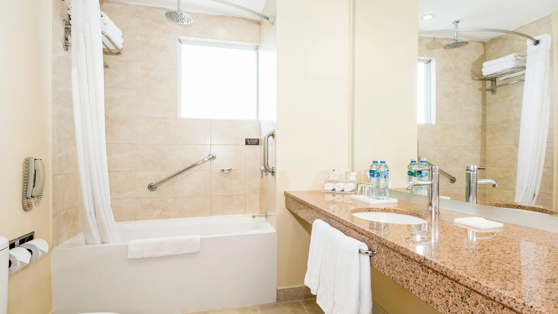 Holiday Inn Express Quito By Ihg
