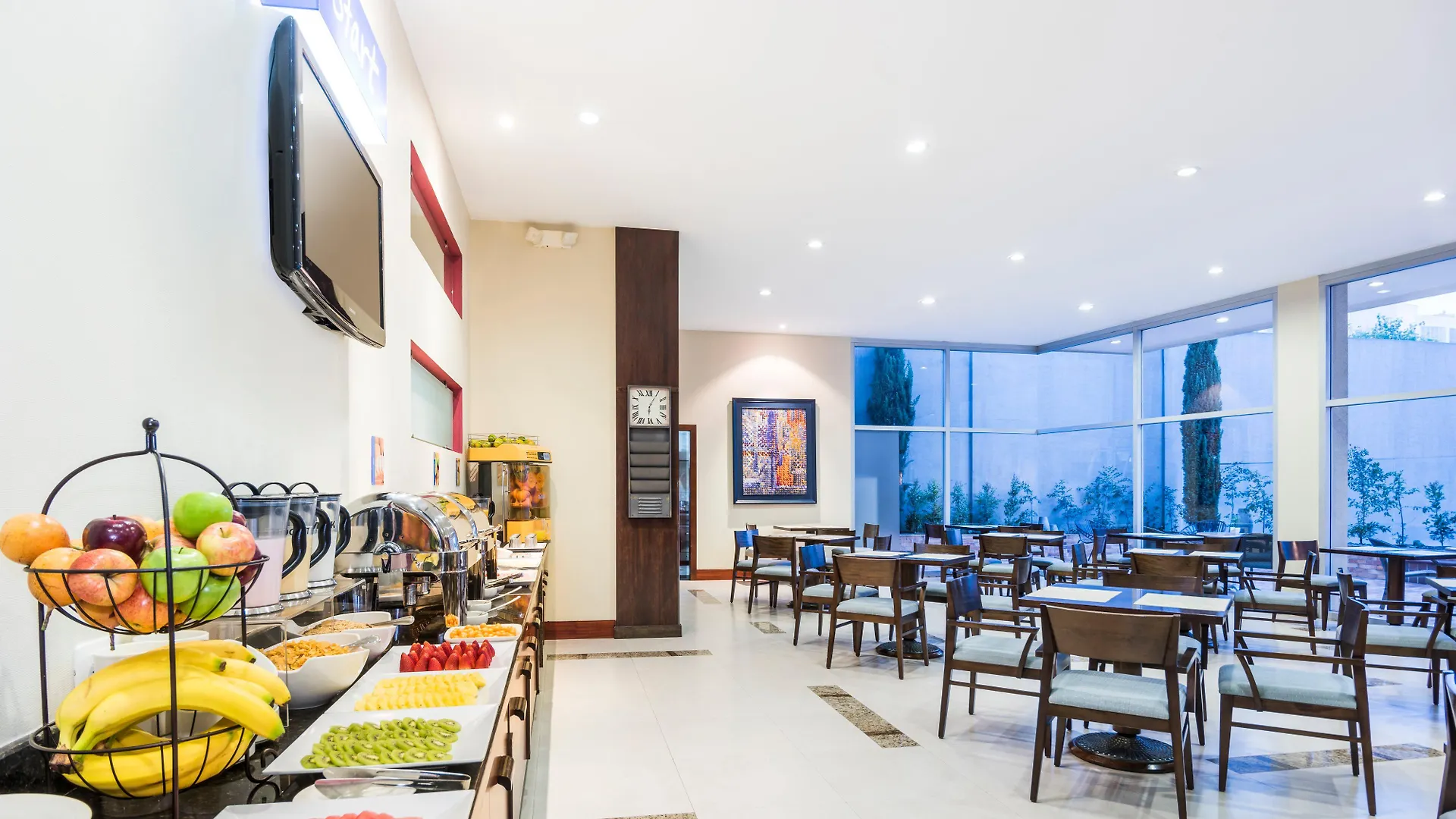 Holiday Inn Express Quito By Ihg 4*,  Ecuador